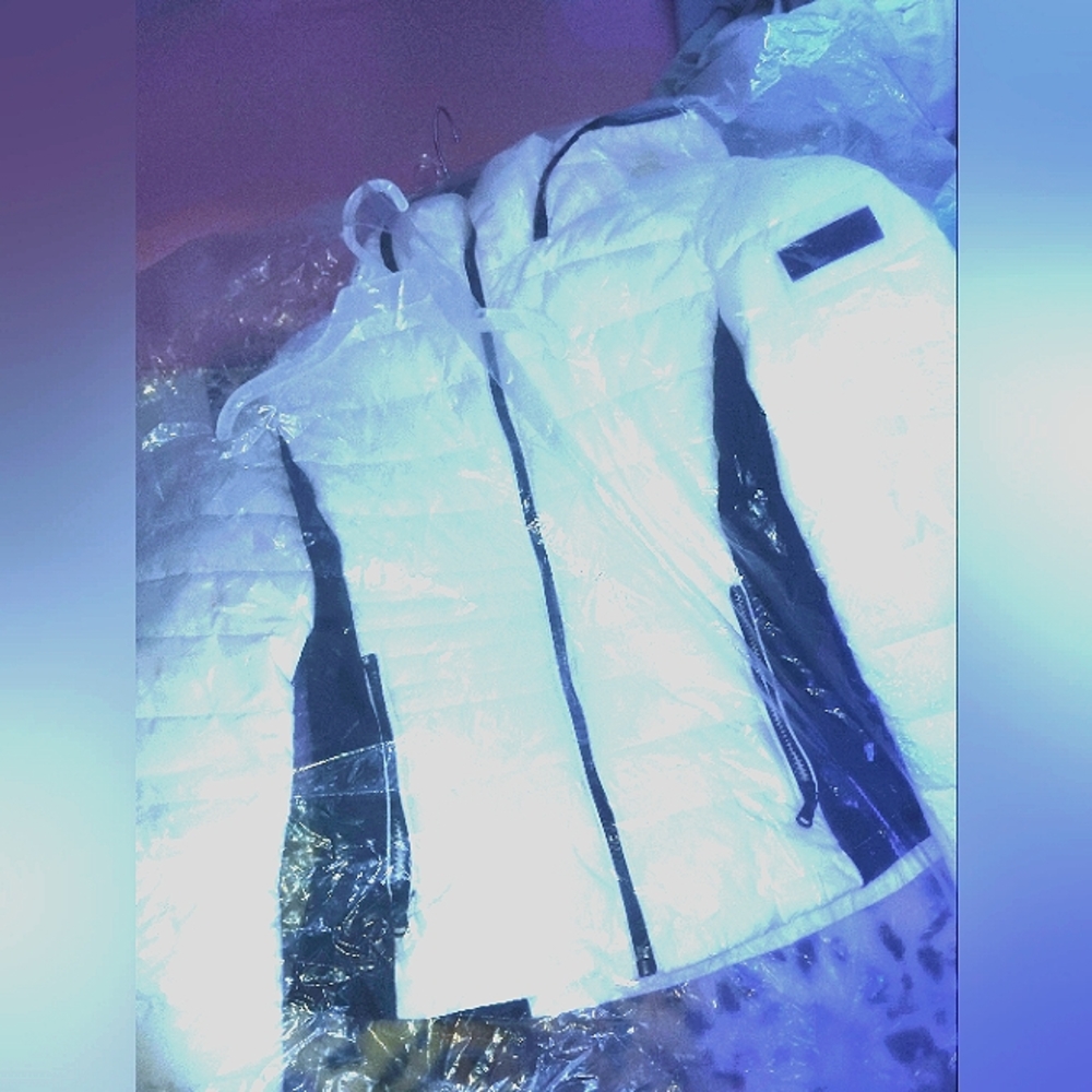 Calvin Klein brand new bubble jacket size medium